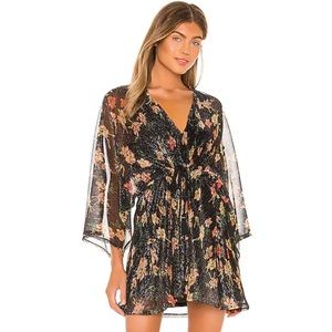 REVOLVE Davis Dress in Noir Floral Multi
House of Harlow 1960